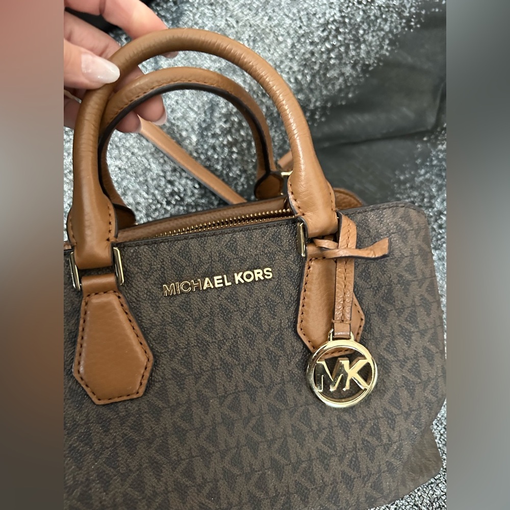 Michael Kors monogram crossbody/tote